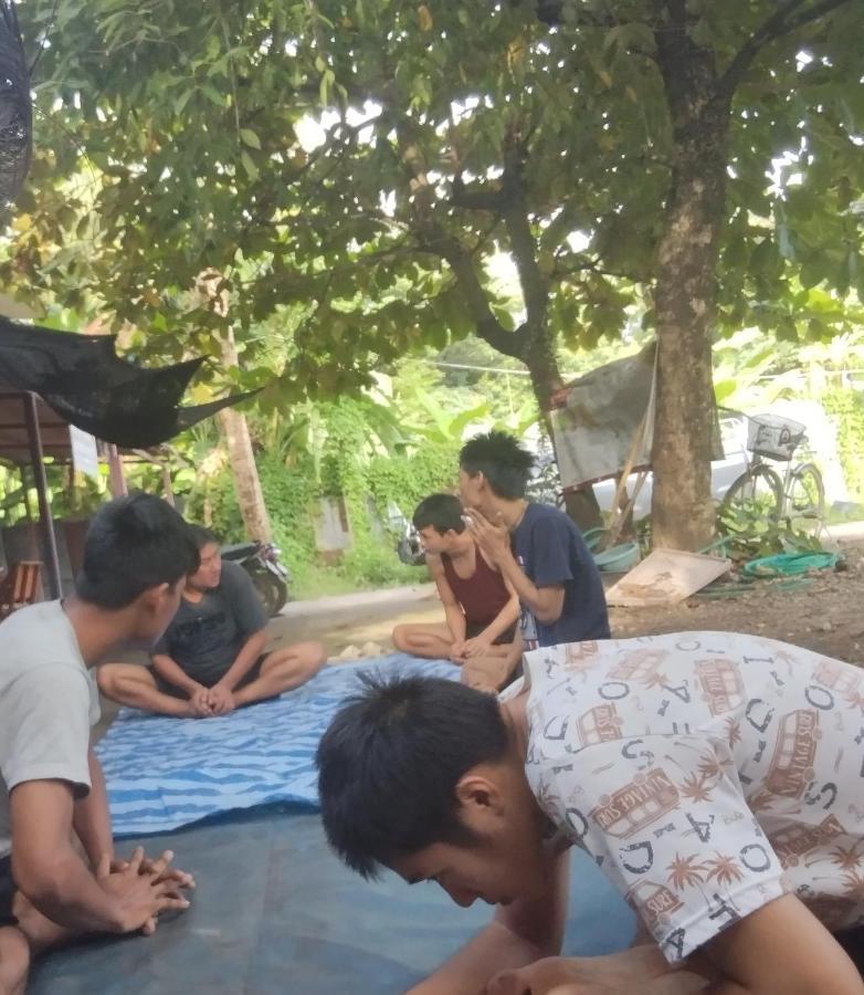 Mae Sot Commune 외부 사진